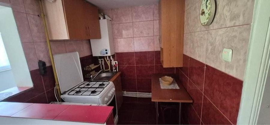 Casă cu 2 camere în Central