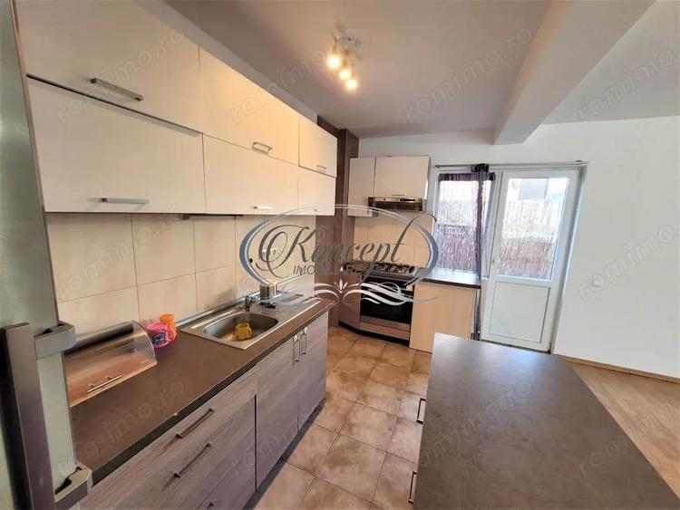 Inchiriere triplex retras de la strada cu curte si parcare in cartierul Europa - 6