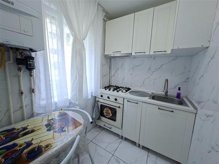 Garsoniera moderna cu pivnita zona Lazaret - 8