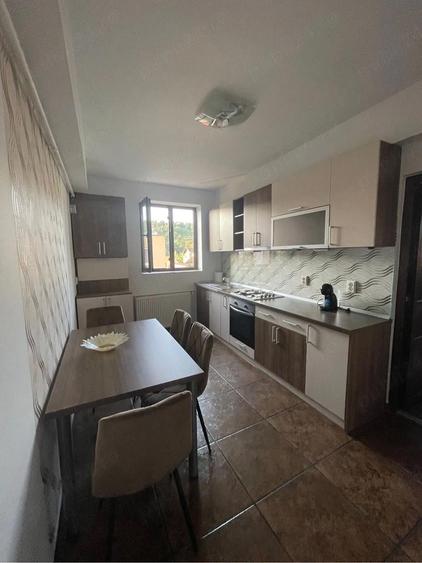 Apartament 3 camere de inchiriat - 2