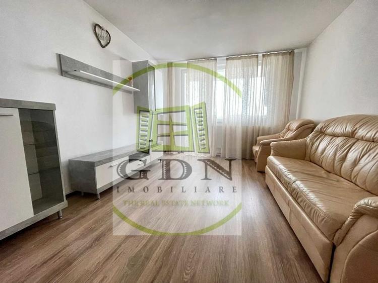 Vanzare apartament 2 camere – decomandat, cu balcon si vedere panoramica - 2