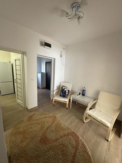 Inchiriez apartament 2 camere ultracentral - 2