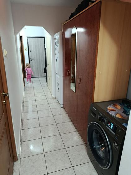 Vand sau schimb apartament cu 3 camere - 1