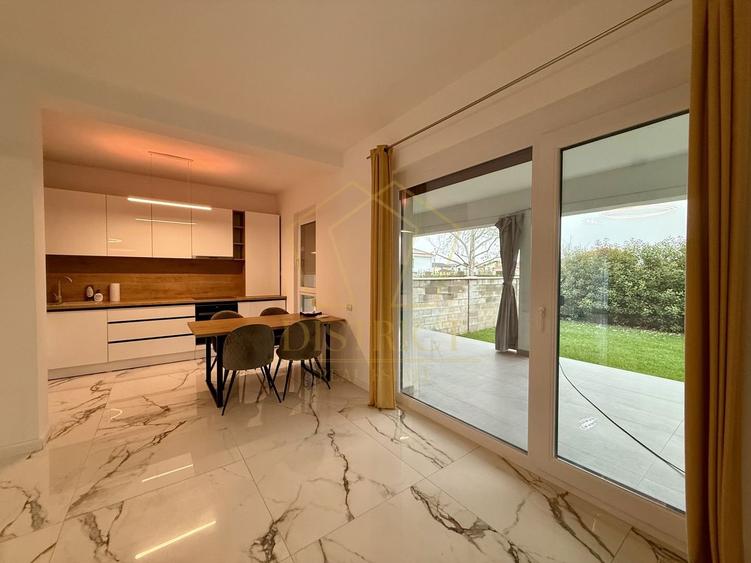 Duplex despartit prin garaj cu 5 camere  |  Dumbravita - 2