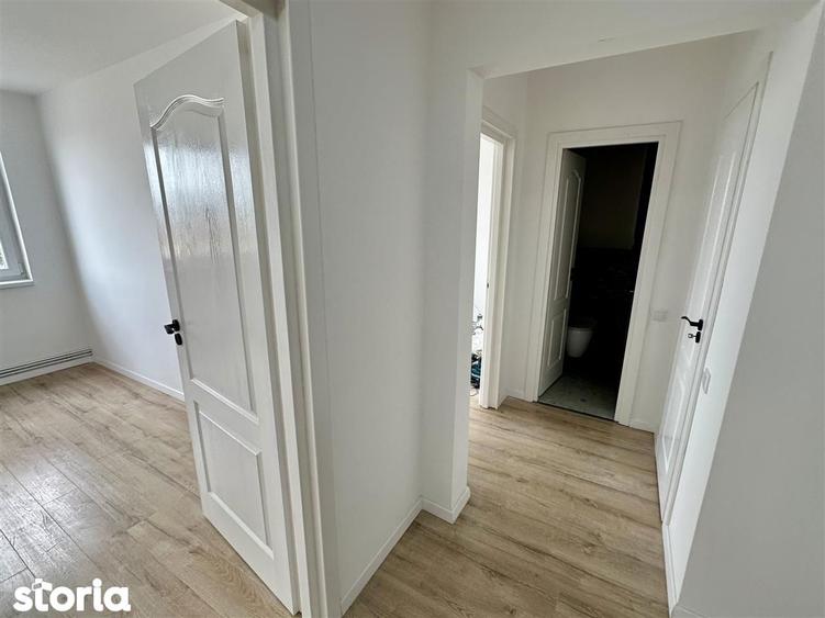 Ap renovat 3 camere, decomandat, et. intermediar, Bvd. Mihai Viteazu - 5