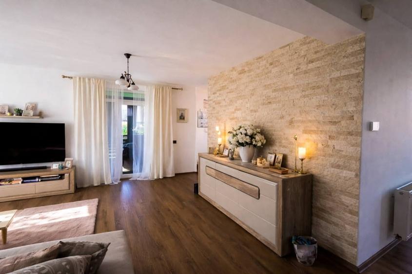 Casă modernă de vânzare – mobilată complet, 3 parcări, zonă premium - 1