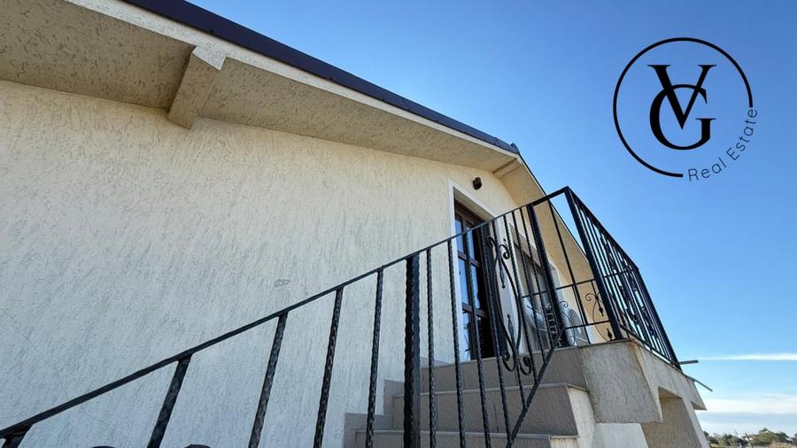 Casa spatioasa cu 8 dormitoare - 8