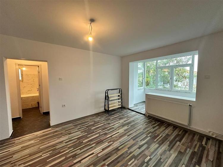 Apartament 2 camere semidecomandat, Podu Ros - Cantemir - 2