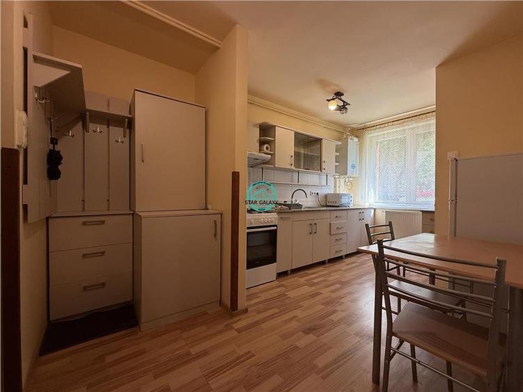 Apartament cu 2 camere de inchiriat, decomandat, la 400 m de UMF - 3