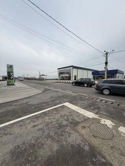 Cladire comerciala P+1 , deschidere DJ251 , exact in intersectie - 1