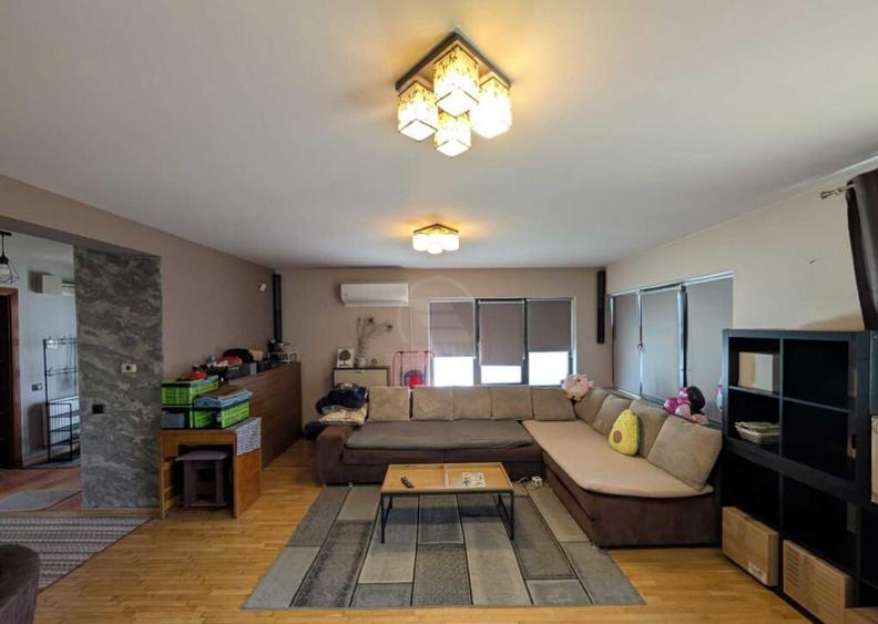 De vanzare casa tip duplex in Flore?ti, intr-o zona exclusiv de case ! - 8