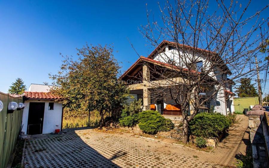 Vila ind/4cam mari/deosebita/curte lib.192mp/centru Popes...