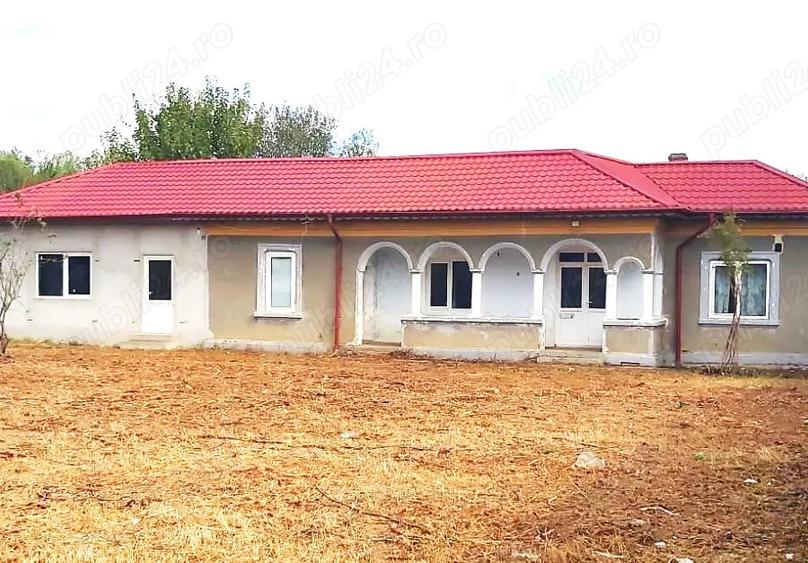 Casa 116 mp + curte 2800 mp 37m la sosea Gostinari langa Primarie - 1