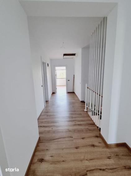 Casă cu 4 camere cu Teren 75 Mp în Domnești