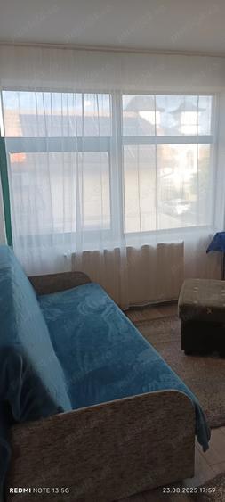 Apartament cu 2 camere semidecomandat, mobilat în Piața Cluj