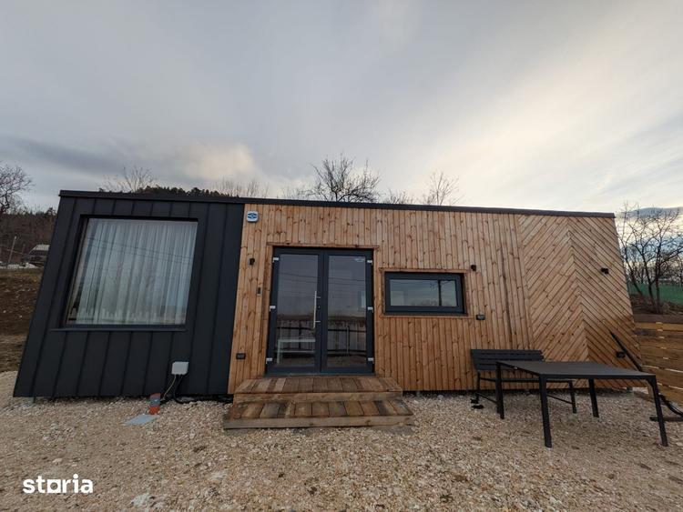 Casă cu 1 camere cu Teren 1780 Mp în Central