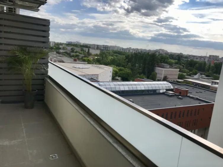 Apartament cu 2 camere decomandat în Politehnica