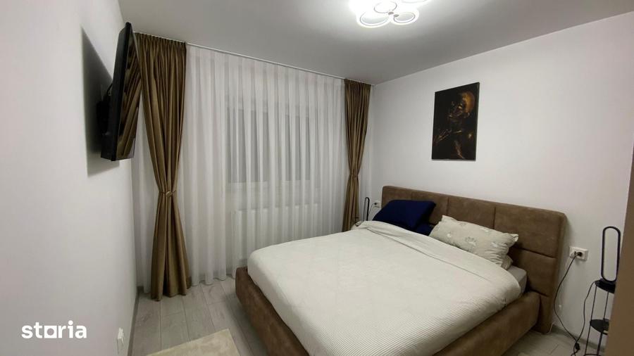 Apartament cu 3 camere semidecomandat în Lazaret
