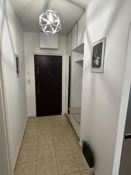 Apartament cu 2 camere în 1 Mai