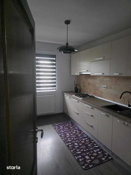 Ofer spre inchiriere apartament cu 3 camere - 5