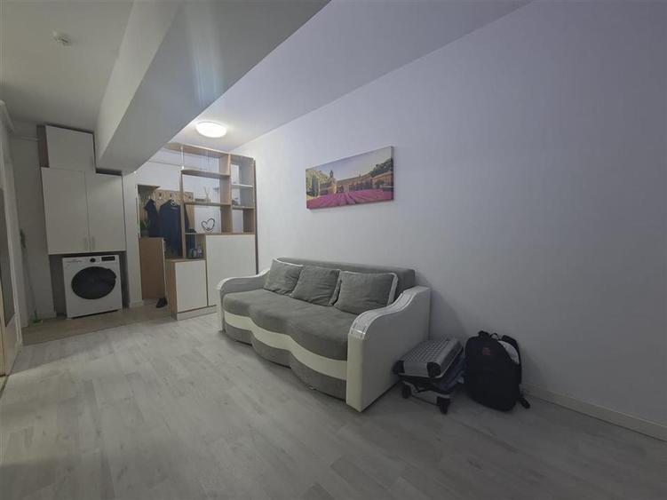 Apartament cu 2 camere decomandat, mobilat în Tătărași