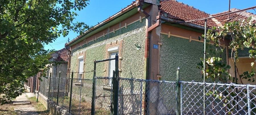 Casă individuală cu 3 camere cu Canalizare în Moftinu Mare