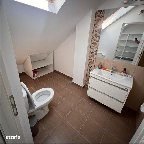 Apartament cu 4 camere în Păcurari