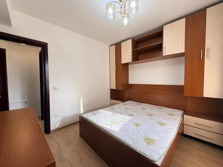 Apartament cu 2 camere semidecomandat în Centru Civic