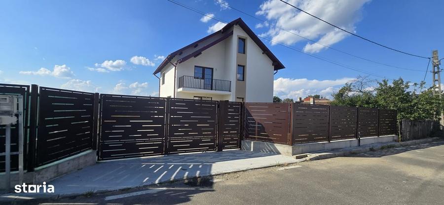 Casă cu 4 camere cu Teren 600 Mp în Bradu