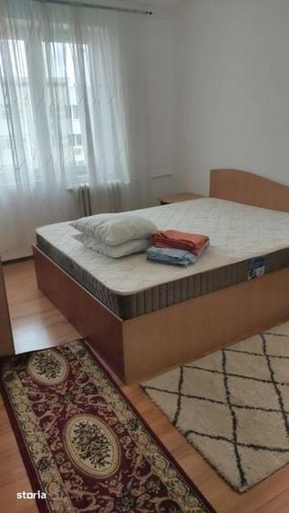 Apartament cu 3 camere în Tei