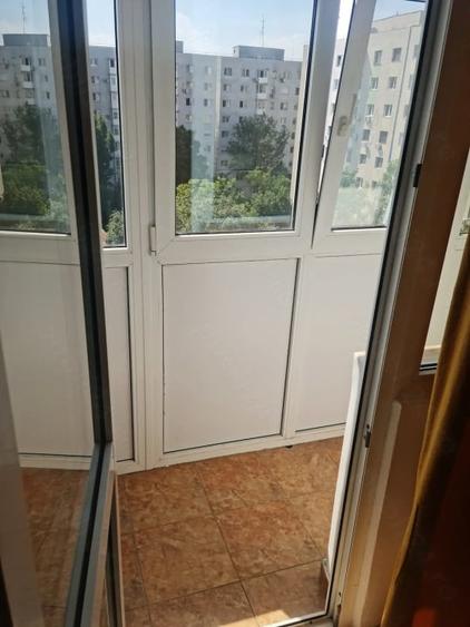 Apartament cu 2 camere, mobilat în P-ța Victoriei