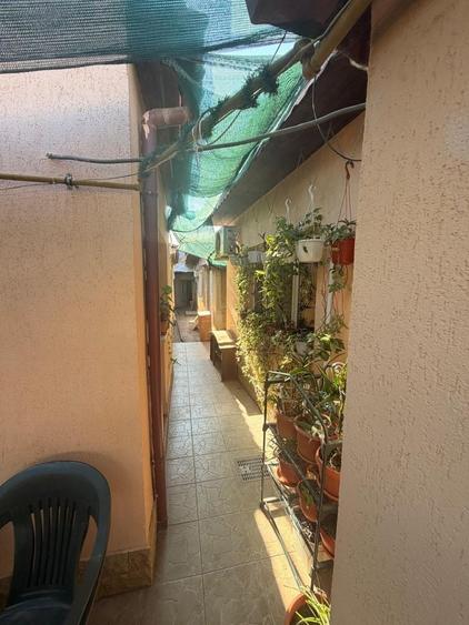 Casă cu 4 camere în Palas