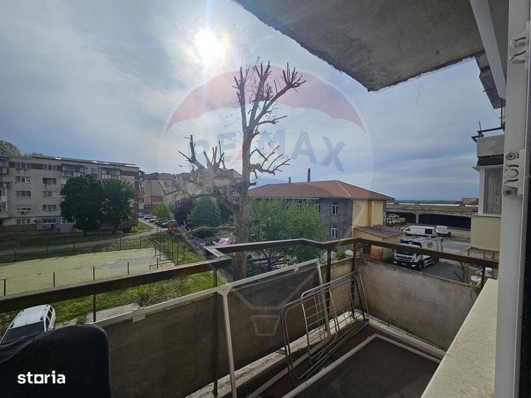 Apartament de vanzare - 3