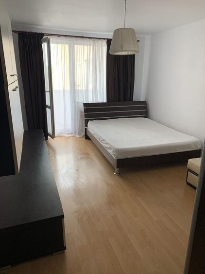 Apartament cu 2 camere decomandat în Craiter