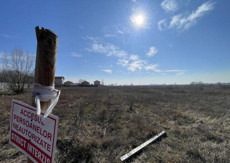 GIULESTI | Teren intravilan PUZ V3a2 3 loturi: 5500 + 180... - 2