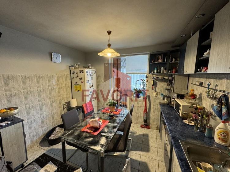 Etaj intermediar. Pozitie excelenta. Boxa in CF - 6