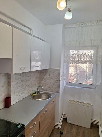 Inchiriez garsoniera etaj1 - 7