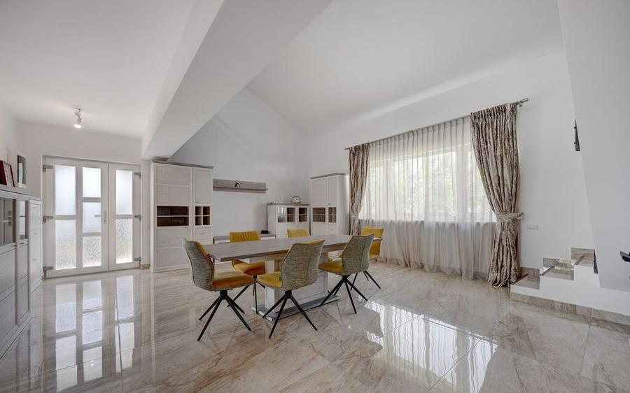 Casa cu Mesteceni! Complex Lalelelor Domne?ti - 16