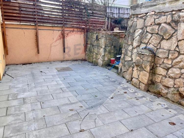 Spatiu de birouri de inchiriat - la casa cu 4 apartamente pe Racovita - 32