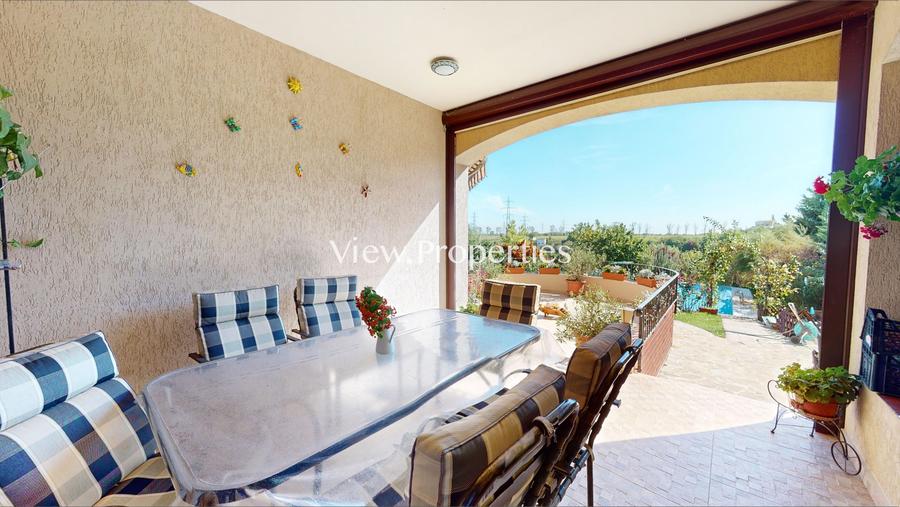 Proprietate de Excepție: Vilă Individuală cu Deschidere la Lac - 3