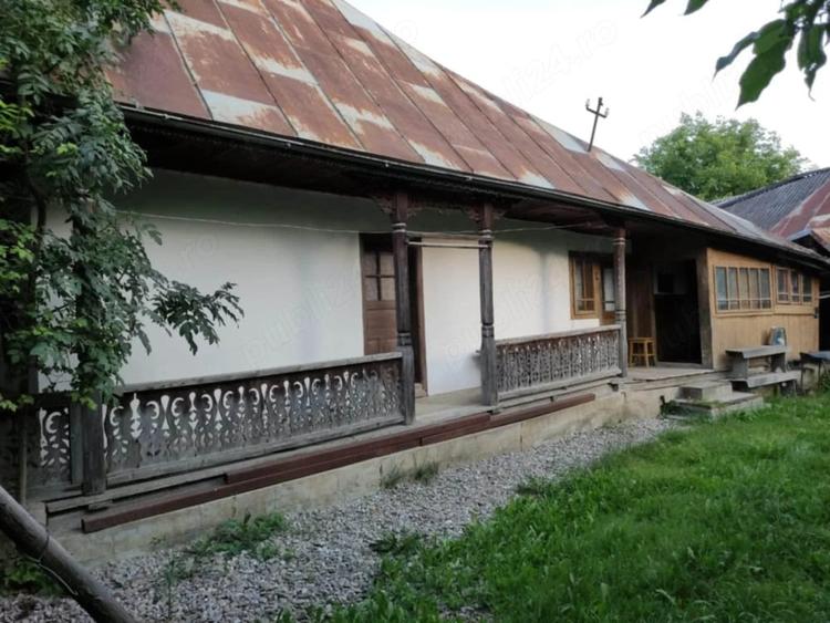 Casa tradi?ionala cu 4 camere,beci din piatra ?i drum asfaltatCotumba,Aga?,Bacau,15.000 negociabil - 1