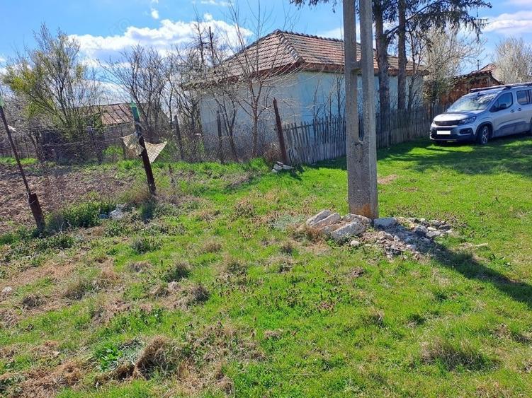 Vanzare Casa sat Valea Fetei, comuna Verguleasa, jud. Olt - 7