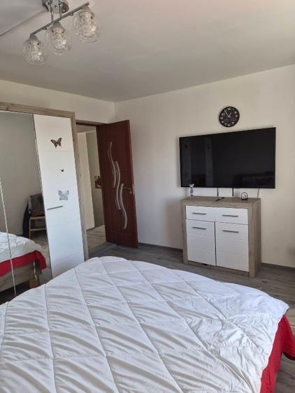 Vilă 4 camere de vânzare in orasul Techirghiol. Casa este compusă din P+1 . La p - 7