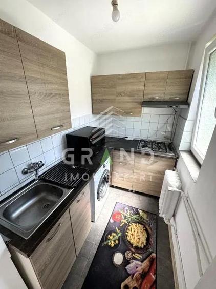 2 camere semidecomandate | GheorgheniStr.Lacramioarelor | Etaj 2/4 - 20