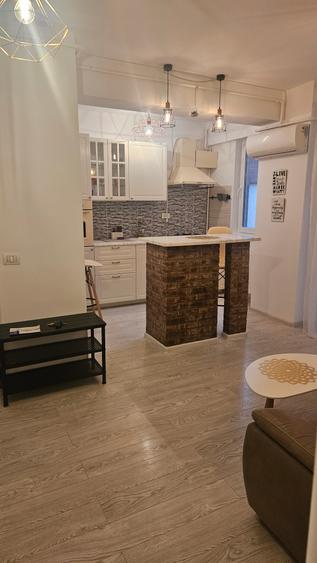 Militari Residence, Tineretului 24 - 8