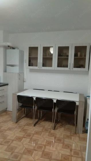 Vila cu 3 camere + mansarda si curte. - 9