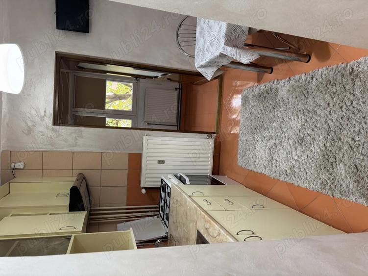 Inchiriez apartament 2 camere decomandat cu centrala Et 1 ! Apartamentul este langa pizza proper - 1