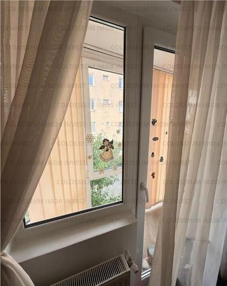 Apartament cu 3 camere, decomandat - zona Astra. - 11