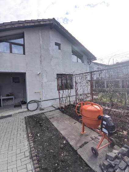 Casă de vânzare, 100 mp utili, 300 mp teren Dâmbul Rotund zona Școala de Poliție - 1