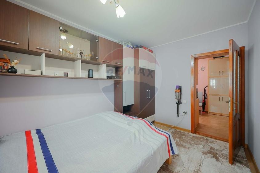 De vanzare Apartament cu 4 camere, langa Podul Centenarului - 32